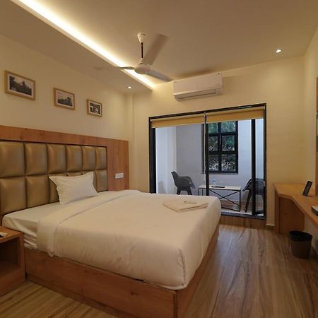 Southern Residency Kochi Екстериор снимка