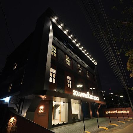 Southern Residency Kochi Екстериор снимка