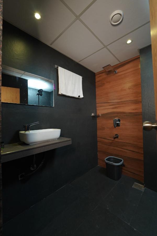 Southern Residency Kochi Екстериор снимка
